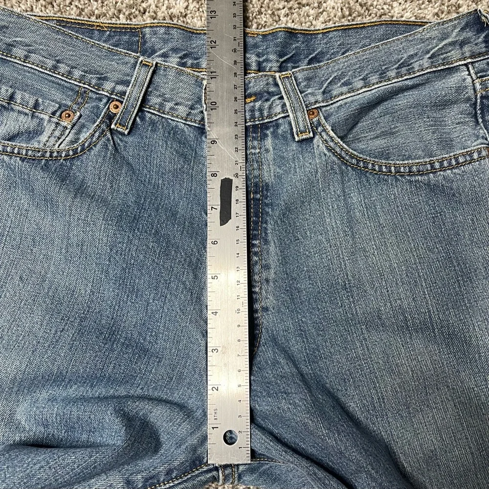 Levi's 501 Original Fit Medium Wash Button Fly Straight Jeans W33 L30